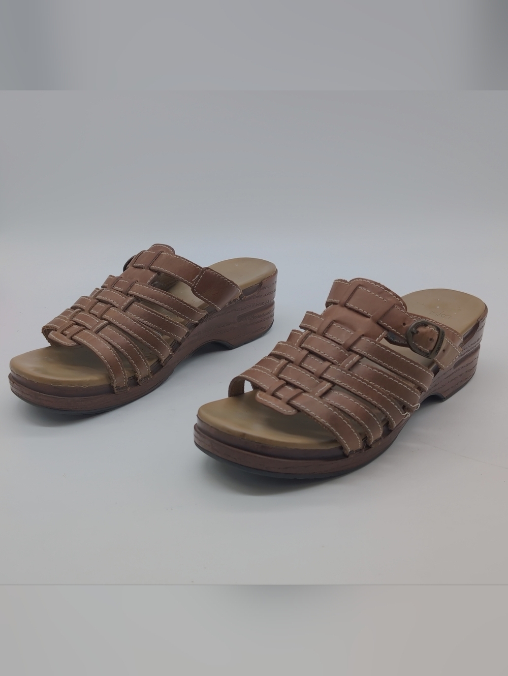 Dansko Sz 40 Leather Slide Sandals in Brown - Comfortable Women’s Mule